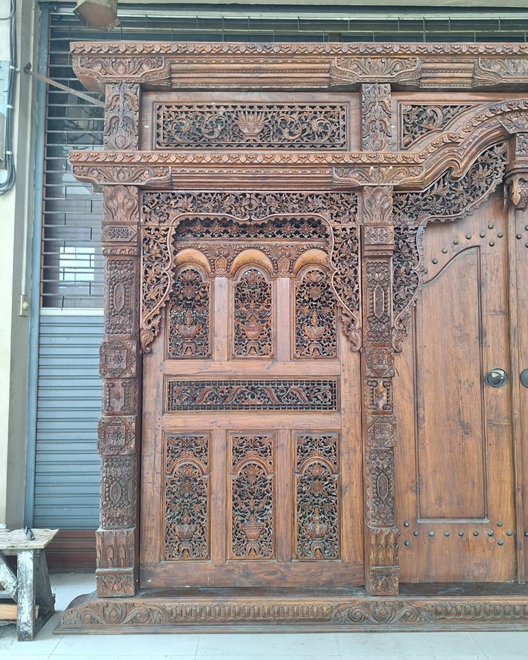 ซุ้มประตูไม้สักโบราณ ร้อยปี ประตูโบราณ ประตูไม้สักโบราณ  สุดคลาสสิค แต่งบ้านแต่งร้านให้มีคุณค่า - Image 5