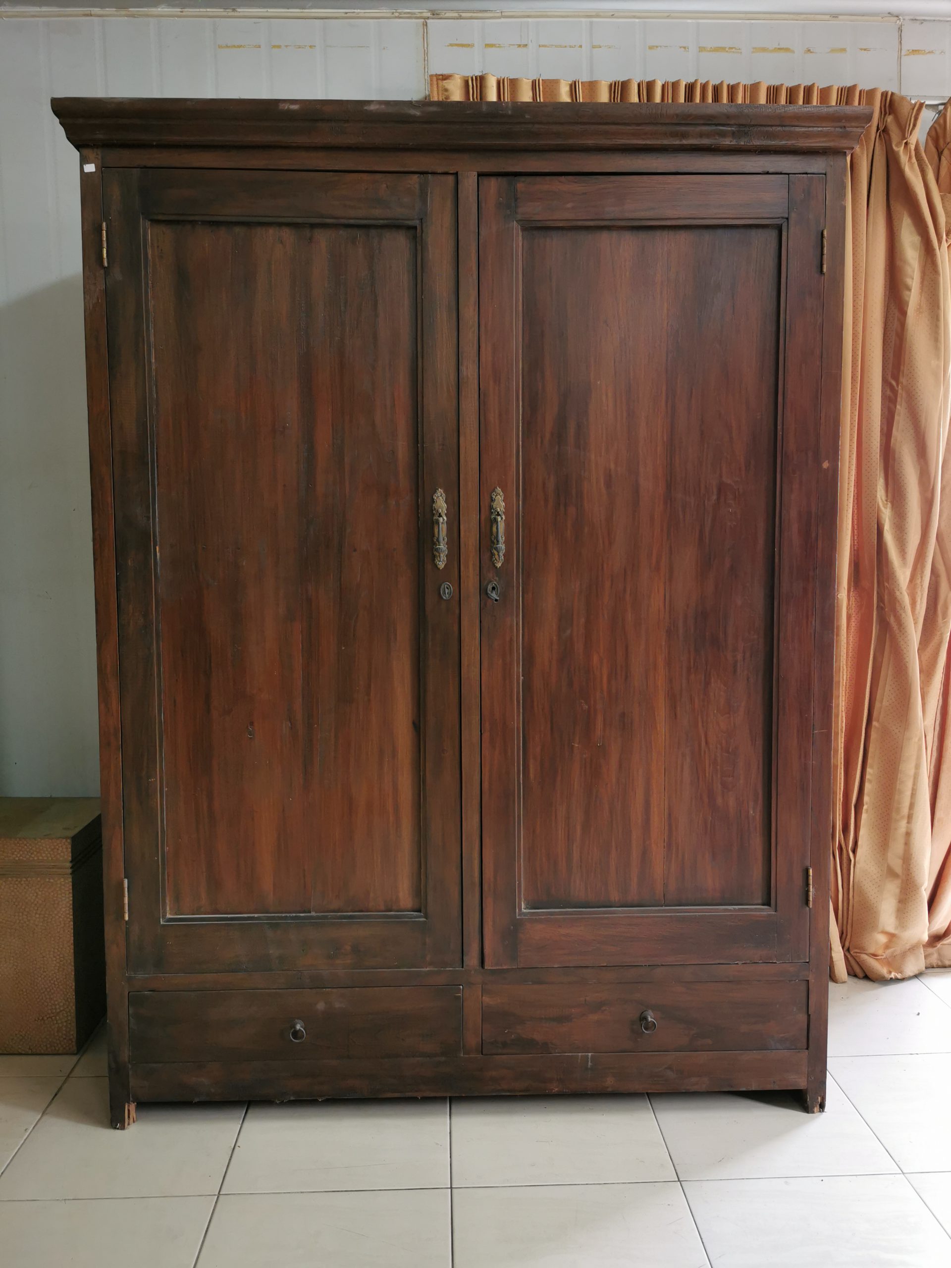 ⚜️ตู้โบราณ ตู้โชว์โบราณ ตู้ไม้โบราณ ตู้โชว์ไม้โบราณ งดงาม คลาสสิค แต่งบ้าน แต่งร้าน ให้มีคุณค่า