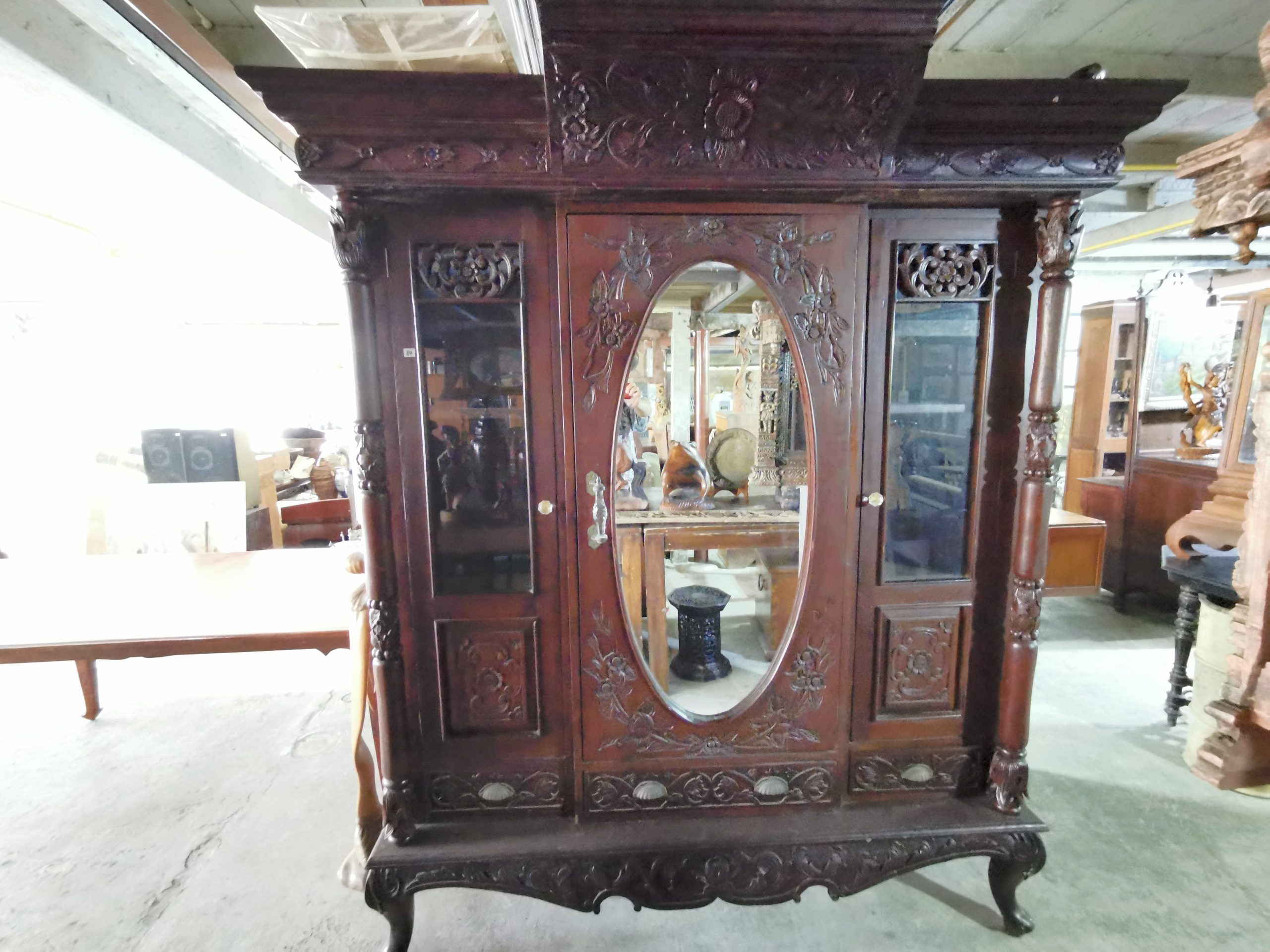 ⚜️ตู้โบราณ ตู้โชว์โบราณ ตู้ไม้โบราณ ตู้โชว์ไม้โบราณ งดงาม คลาสสิค แต่งบ้าน แต่งร้าน ให้มีคุณค่า