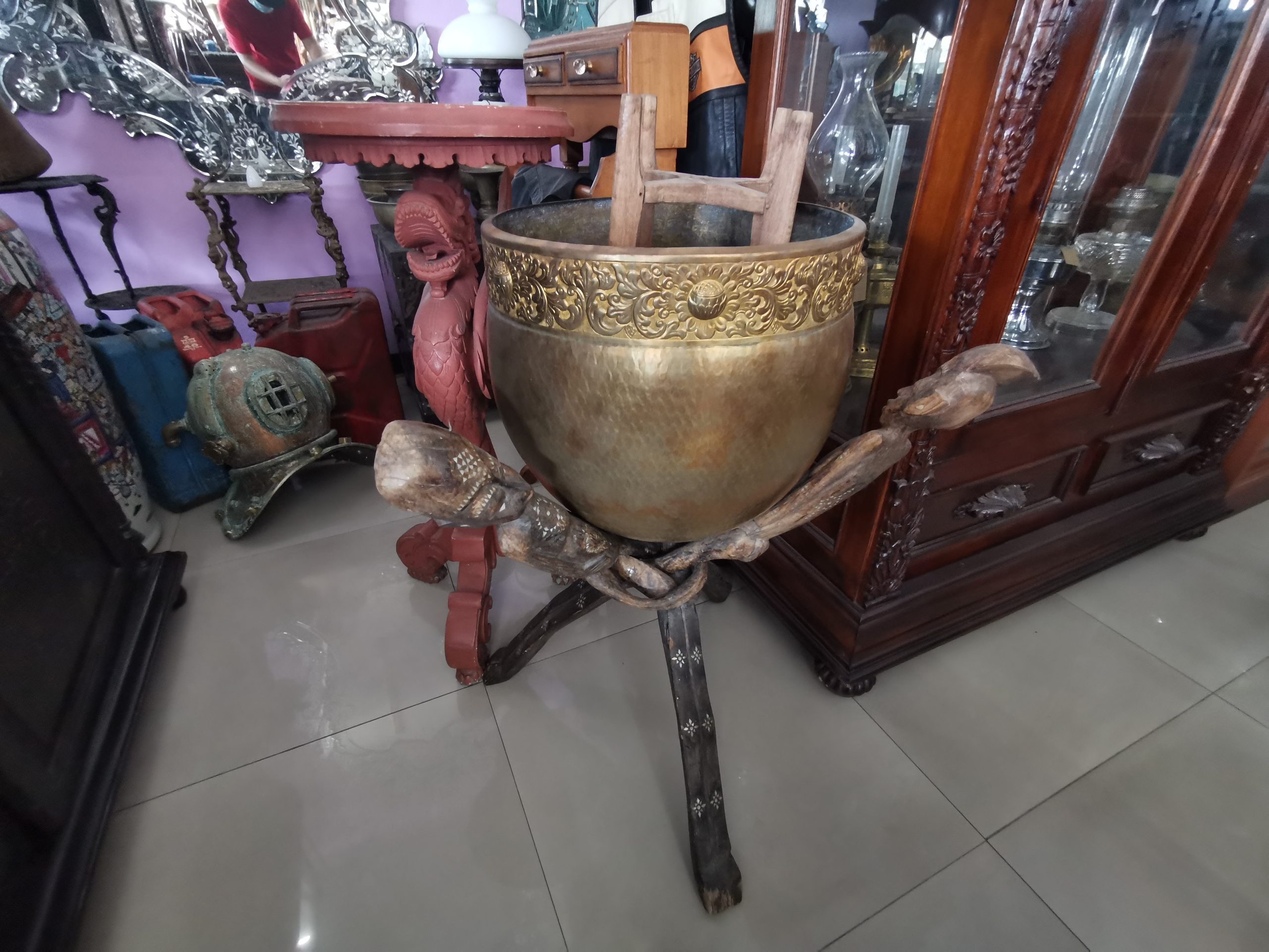 โถทองเหลืองโบราณ งดงาม คลาสสิค หายากมาก ขนาด 50x50cm - Image 5