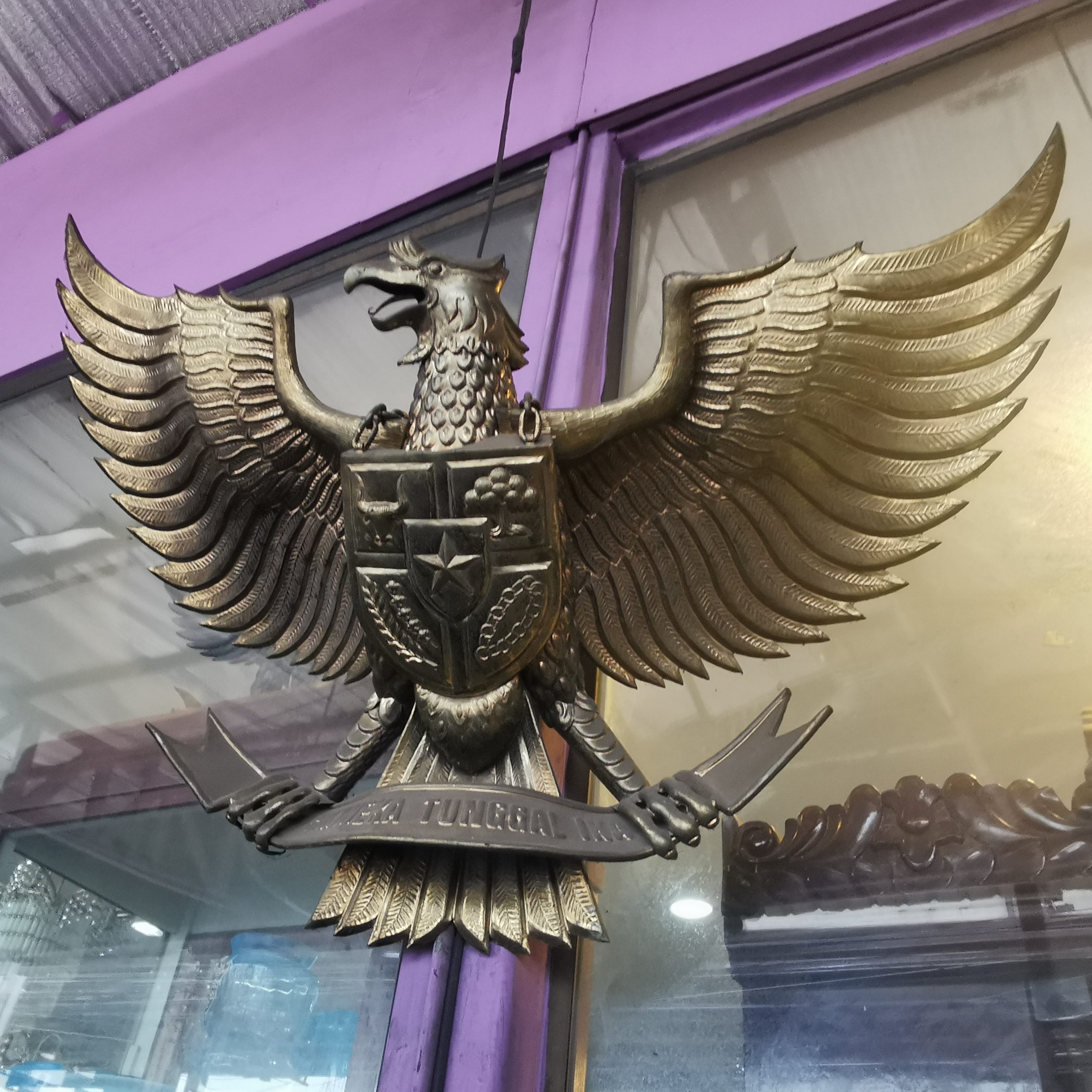 การูด้าทองเหลืองโบราณ งดงาม คลาสสิค หายากมาก ขนาด 60x55cm