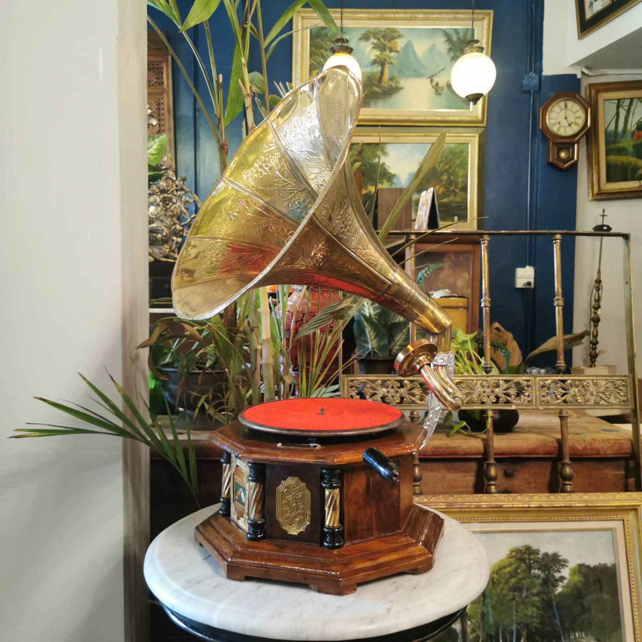 เครื่องเล่นแผ่นเสียงโบราณ เครื่องเล่นแผ่นเสียงวินเทจ คลาสสิค เครื่องเล่นปากแตร  เครื่องใชได้สมบูรณ์ พร้อมฟัง ห้ามพลาด หายากมาก - Image 10