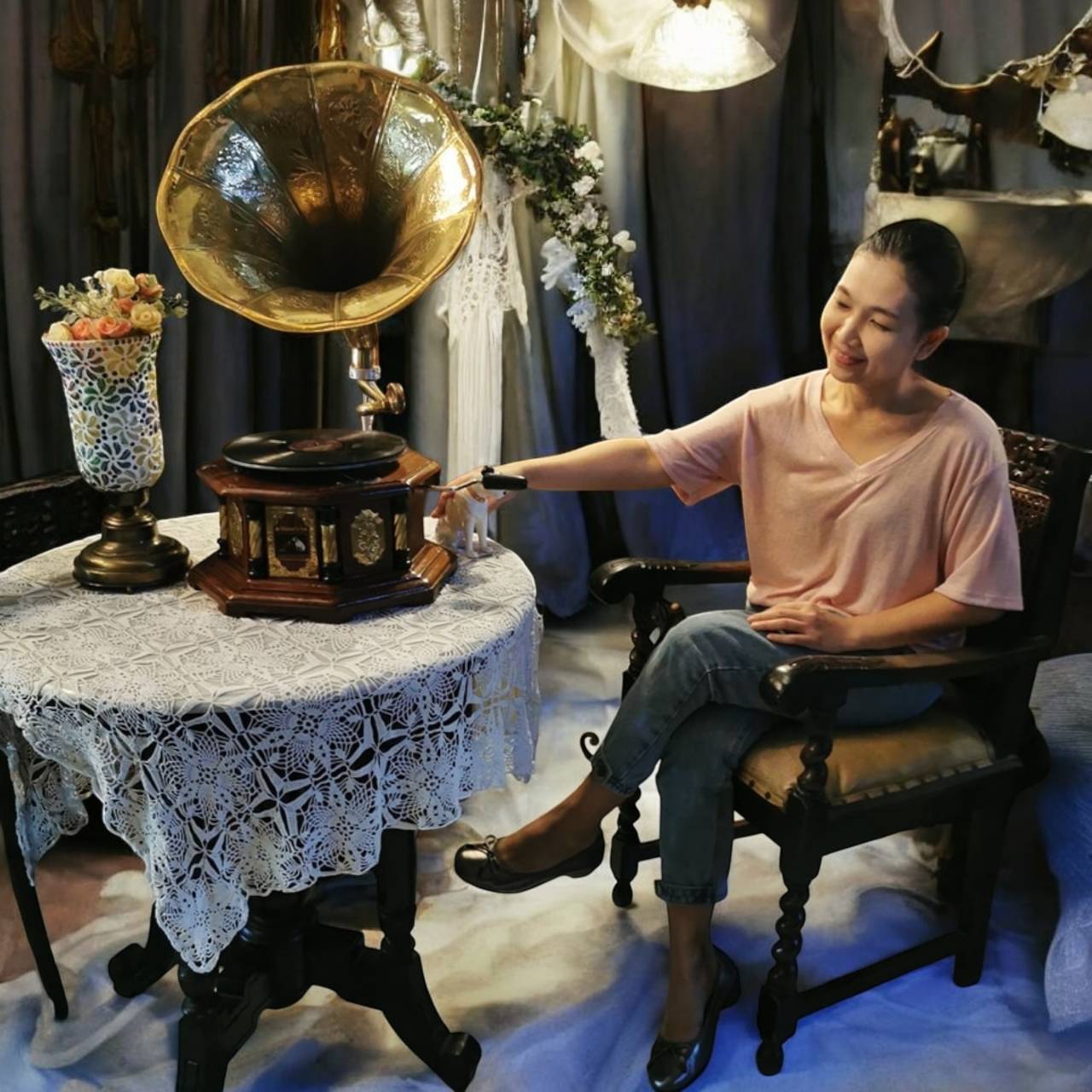 เครื่องเล่นแผ่นเสียงโบราณ เครื่องเล่นแผ่นเสียงวินเทจ คลาสสิค เครื่องเล่นปากแตร  เครื่องใชได้สมบูรณ์ พร้อมฟัง ห้ามพลาด หายากมาก - Image 12