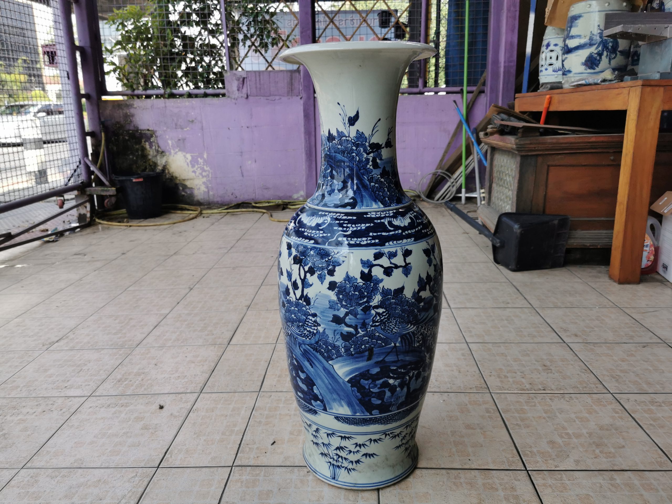 แจกันโบราณ แจกันลายคราม แจกันกังใส งดงาม คลาสสิค หายากมาก