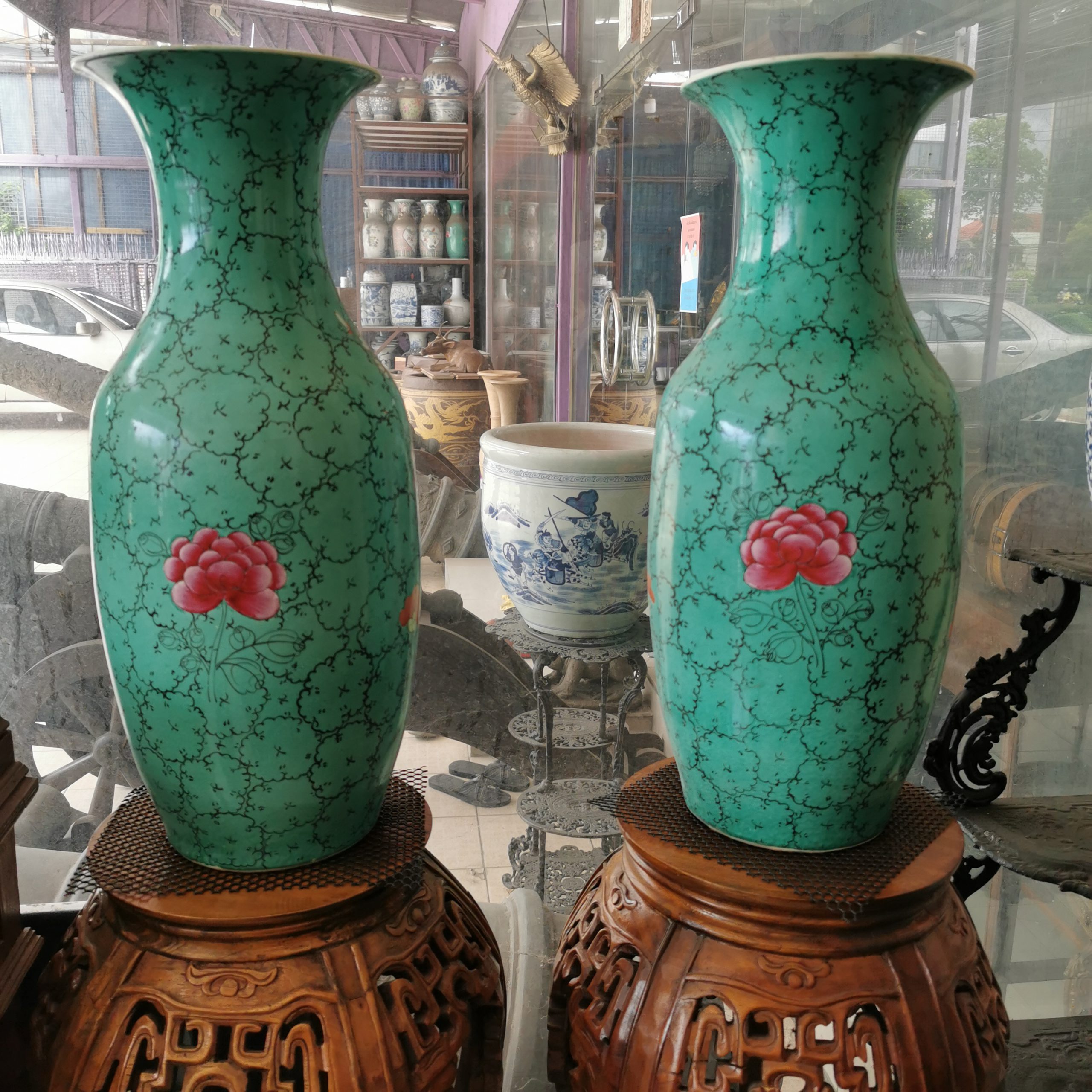 แจกันโบราณ แจกันลายคราม แจกันกังใส งดงาม คลาสสิค หายากมาก ขนาด 60x25cm