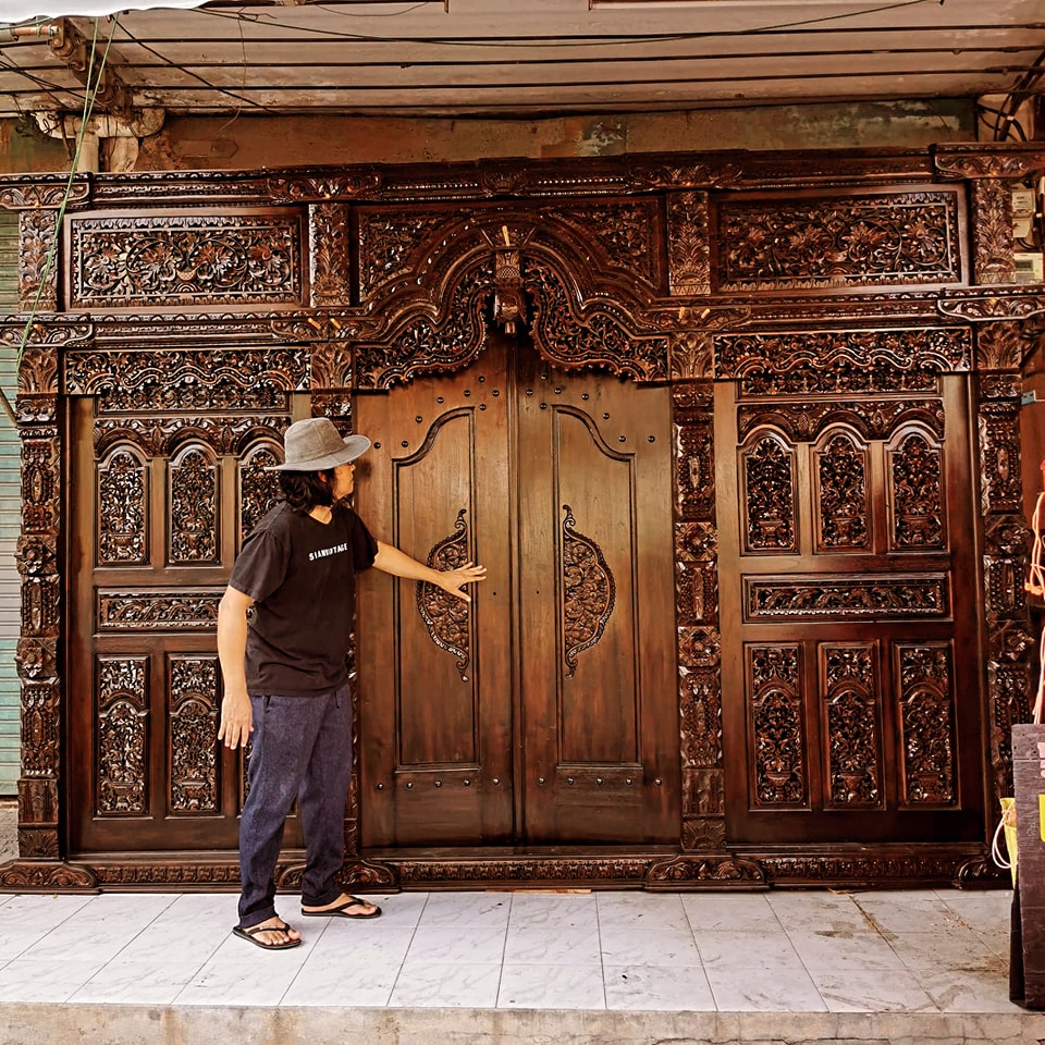 ซุ้มประตูไม้สักโบราณ ร้อยปี ประตูโบราณ ประตูไม้สักโบราณ สุดคลาสสิค แต่งบ้านแต่งร้านให้มีคุณค่า - Image 10
